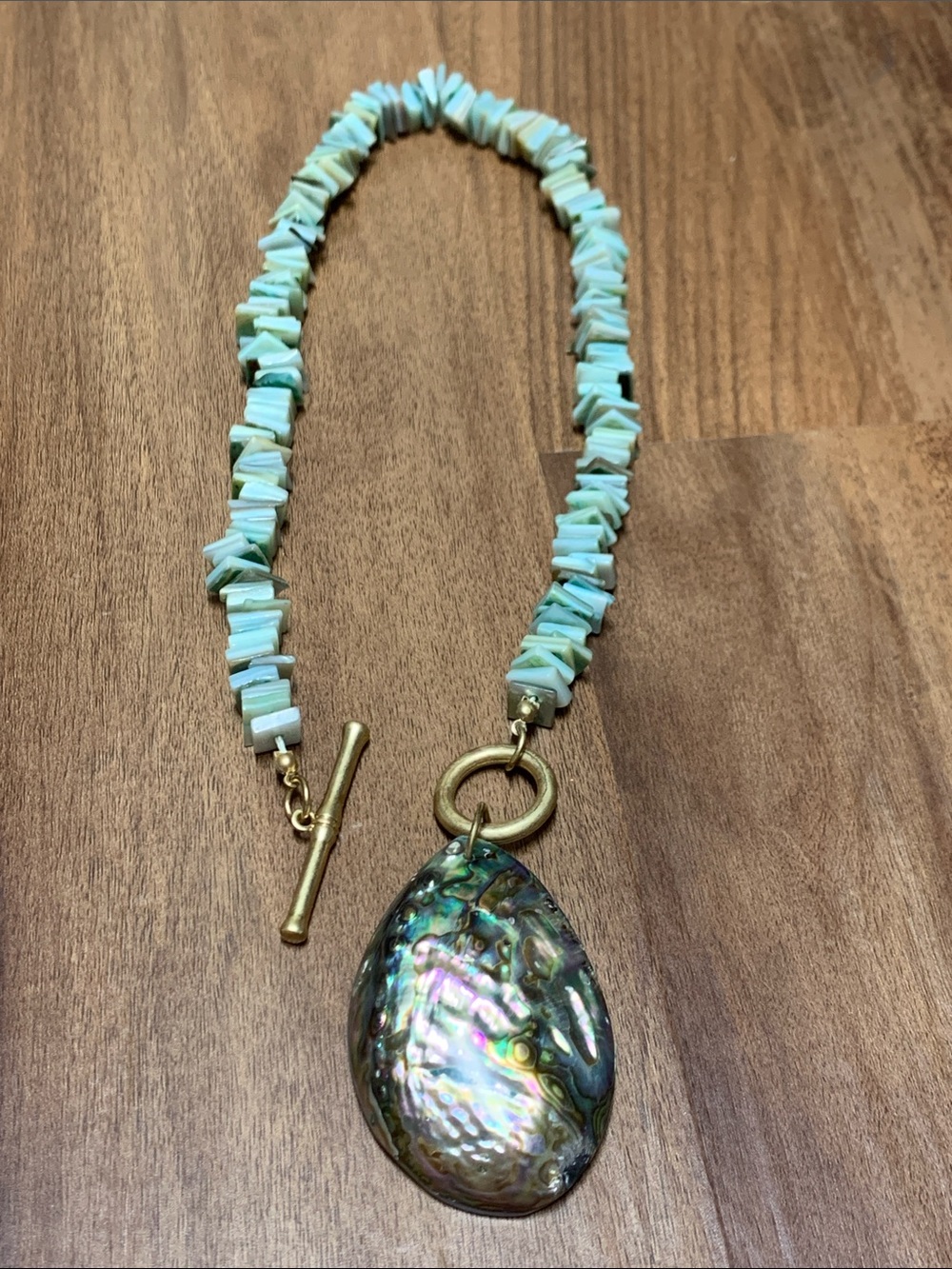 Southern Living Abalone and She’ll Necklace - Picture 7 of 9